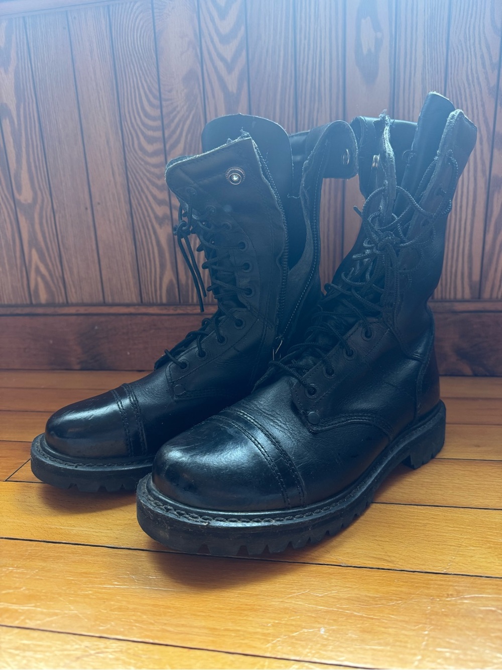 Rocky women’s 10” paratrooper EMS boot